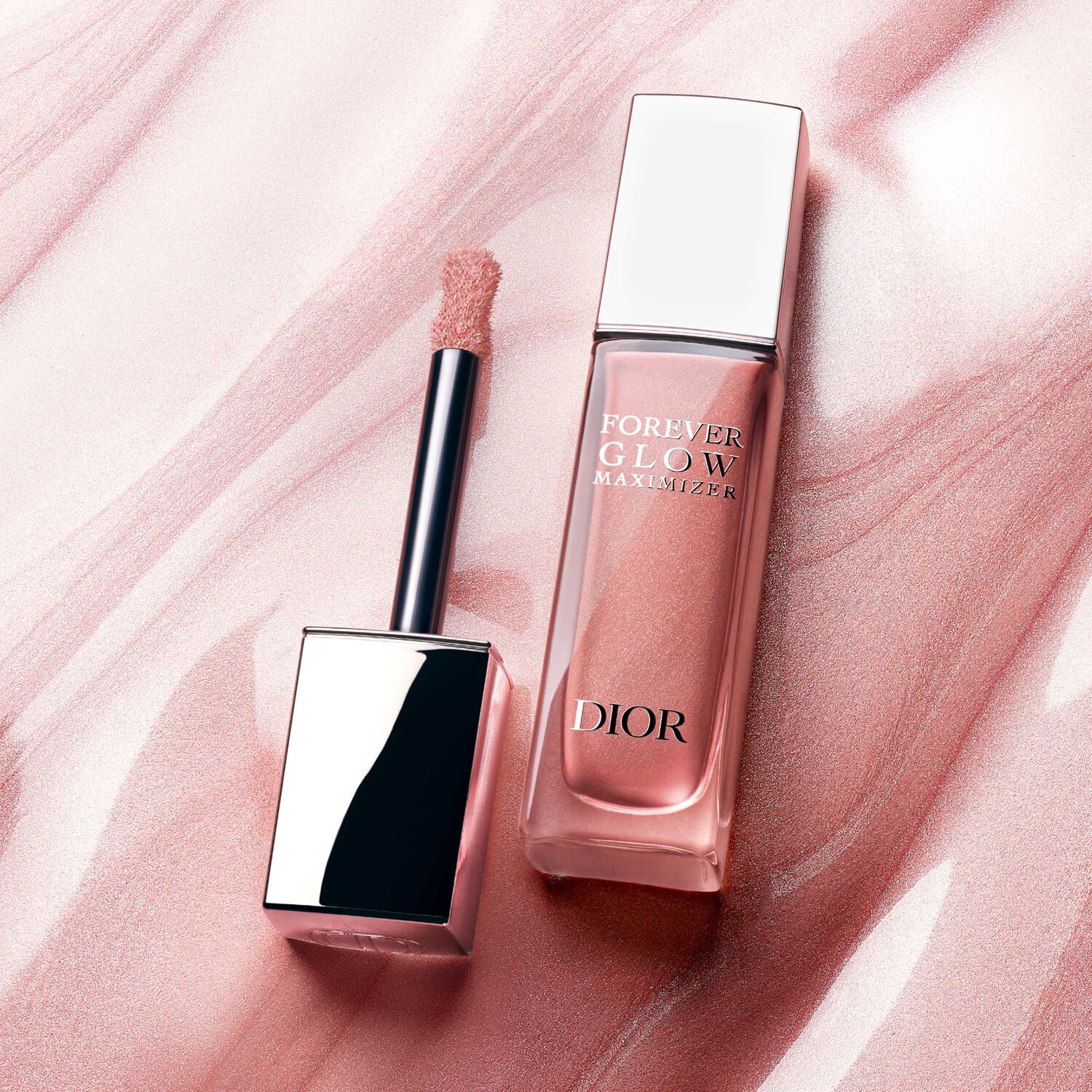 DIOR FOREVER GLOW MAXIMIZER (ILUMINADOR LÍQUIDO PARA ROSTRO)